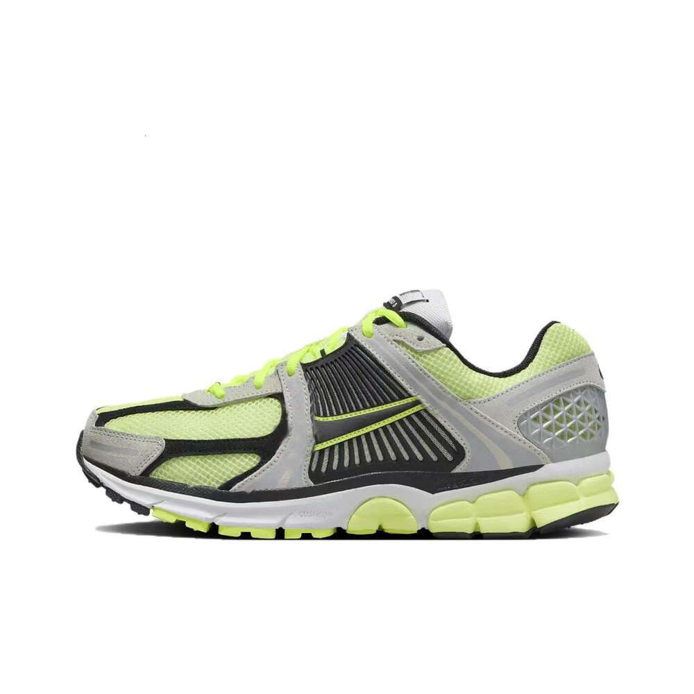Men Women Vomero 5 Running Shoes Designer Sneakers Supersonic Dark Grey Photon Dust Metallic Sier 520 Pack Pink Foam Hot Punch Flat Platform Sports Trainers 36-45