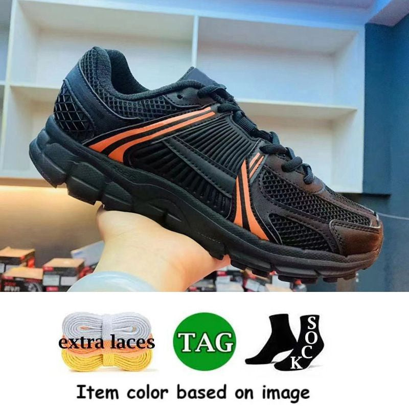 Men Women Vomero 5 Running Shoes Designer Sneakers Supersonic Dark Grey Photon Dust Metallic Sier 520 Pack Pink Foam Hot Punch Flat Platform Sports Trainers 36-45